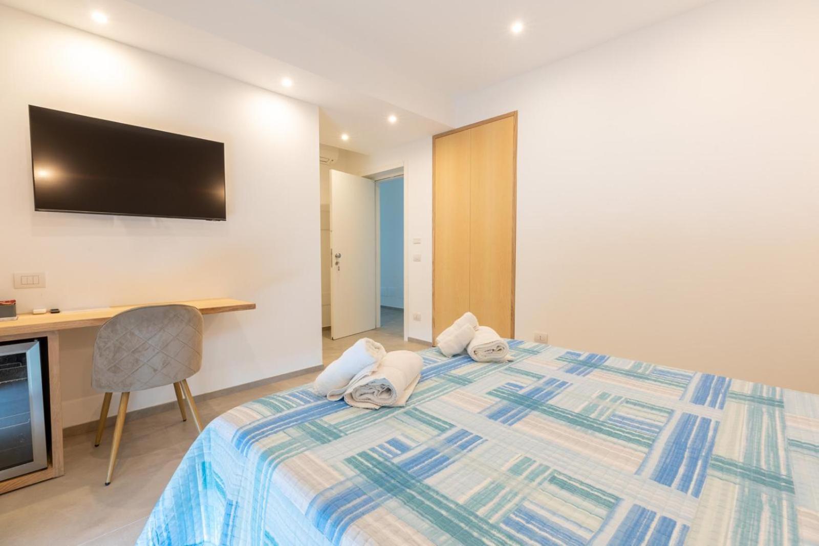 Antares Rooms And Suites Olbia Exterior foto